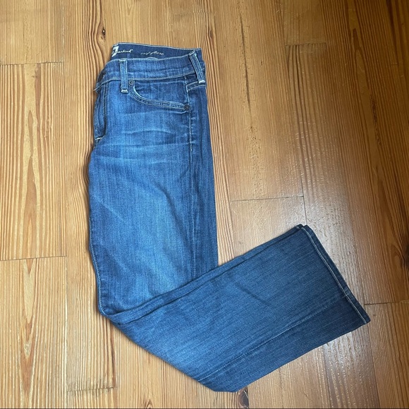 7 for all Mankind Crop Flair medium wash jean SIZE 27 - Picture 1 of 6